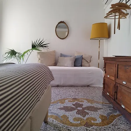 Casa Rame Hotel Genoa Room photo